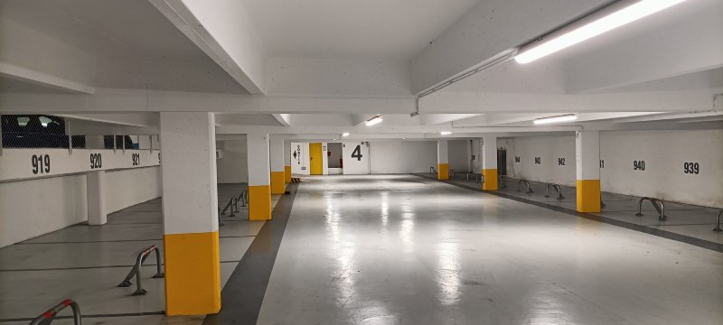 parking sécurisé en supplément du loyer résidence Apollinaire quartier Murigny Reims